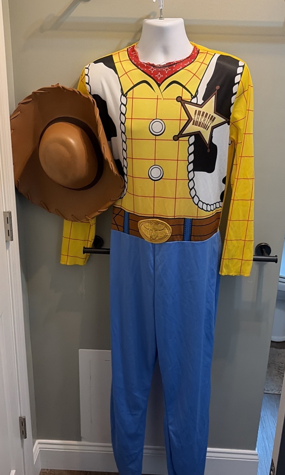 Disfraz Disney Pixar Woody Toy Story Adulto Talla Grande 36/38