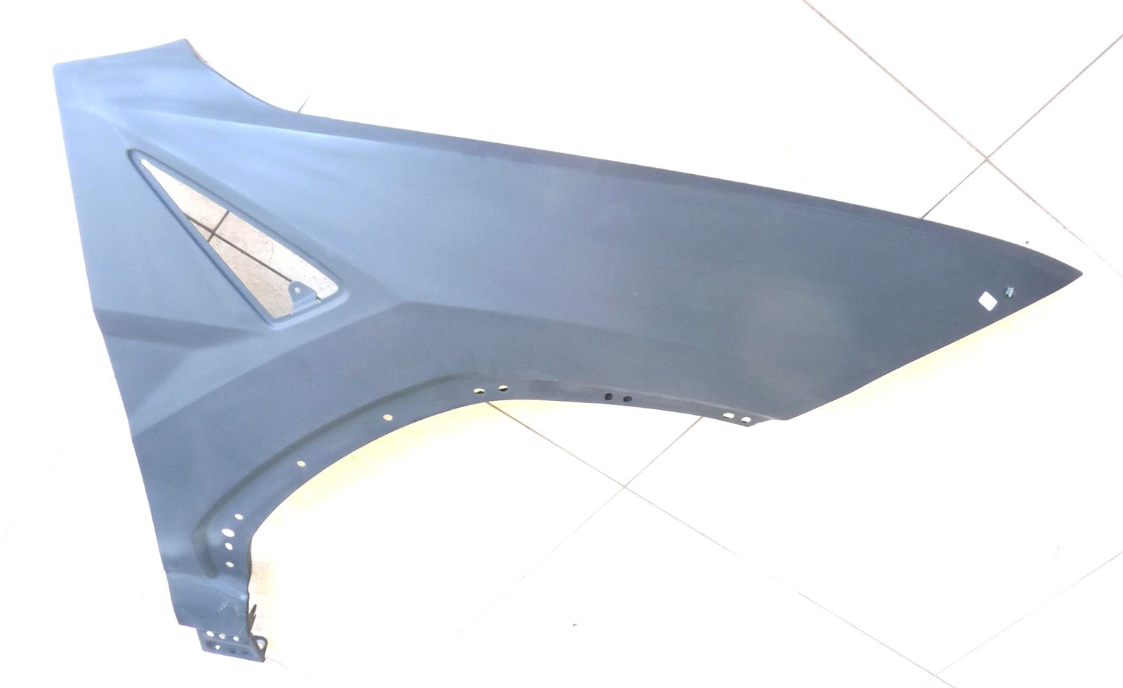 2018-2023 Lamborghini Urus Front Right Passenger Fender Wing Panel 4ML821106A OE
