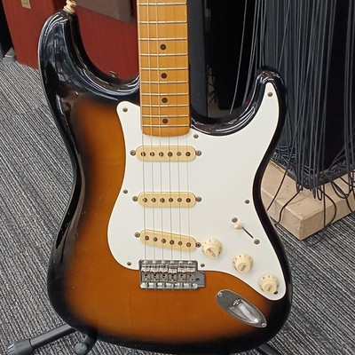 FENDER JAPAN ST-57 Used 1985-1986 Basswood body Maple neck Maple fingerboard
