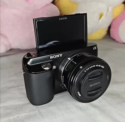Sony Alpha NEX-F3 16.1MP Black Mirroless Digital Camera W/ 16-50mm Lens