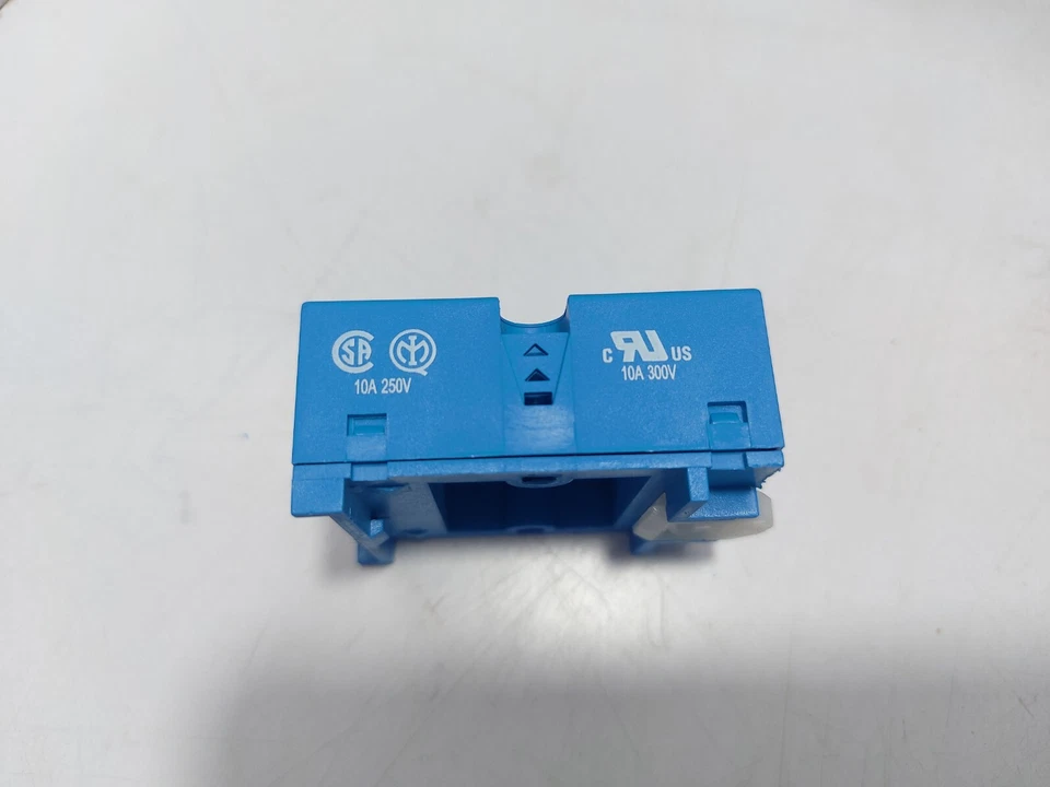 Finder 90.26 Socket Relay 10A 250V/10A 300V - Lotto Da 25PCs - Image 3 of 4