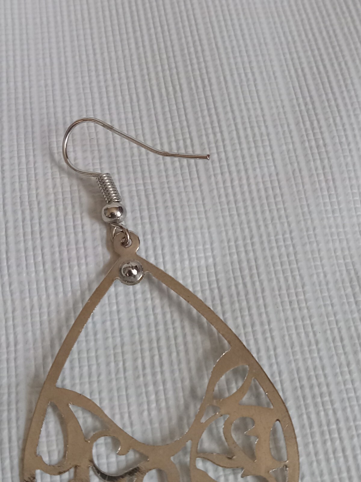 Silver Toned Cutout Arabesque Pattern Thin Metal … - image 7