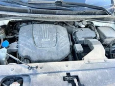 Used Air Cleaner Assembly fits: 2015 Kia Sedona  Grade A