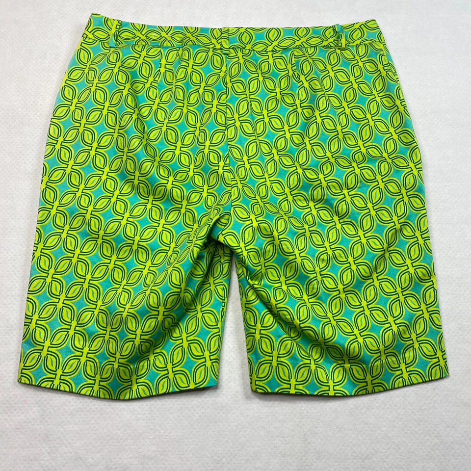 Coldwater Creek Womens Shorts sz 10 Green Geometric Lightweight Stretch Bermuda — 第 3/4 张图片
