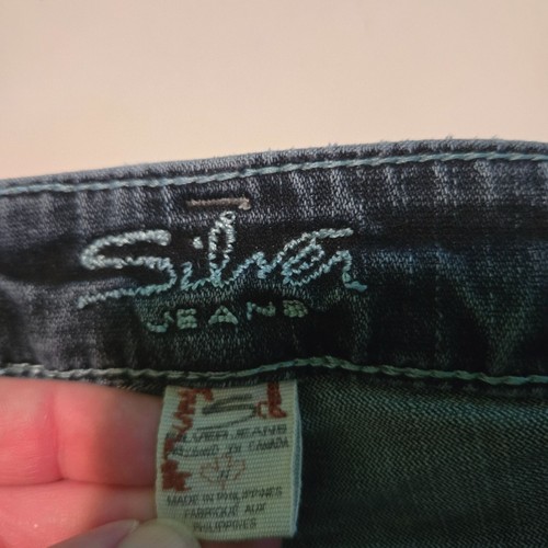Silver Aiko womens jeans 31x33 (actual 32x31) low-rise boot-cut dark wash - Picture 4 of 10