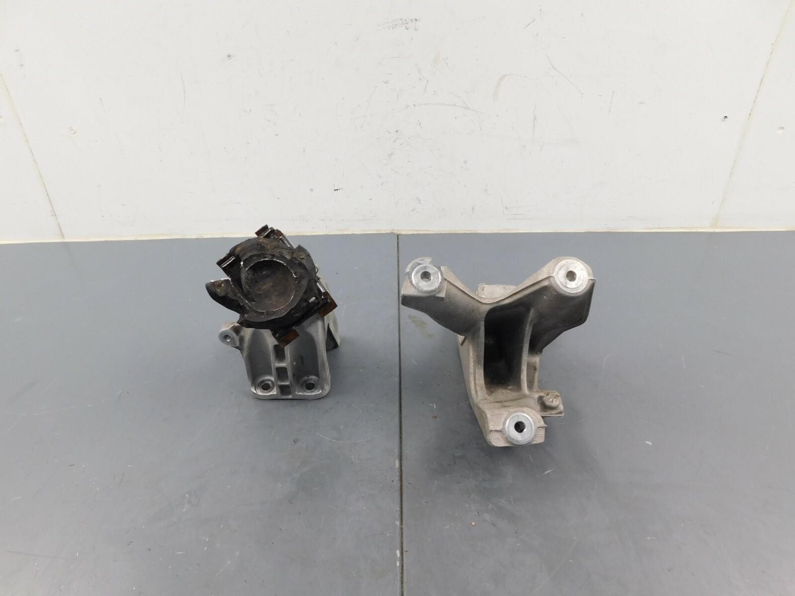 17 18 20 Audi R8 Huracan 5.2L V10 Motor Mount Brackets #1507 J4