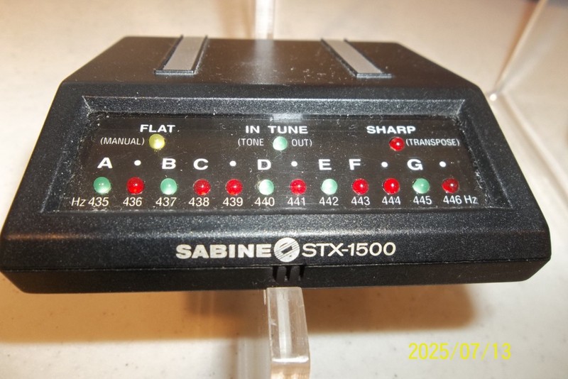 Sabine Professional Tuner  STX-1500 Guitar, Bass & Voice Chromatic