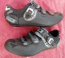 SiDi Genius 7 Carbon MEGA 43.5 EU / 9.5 US wide EE mens road shoe 3-bolt shadow