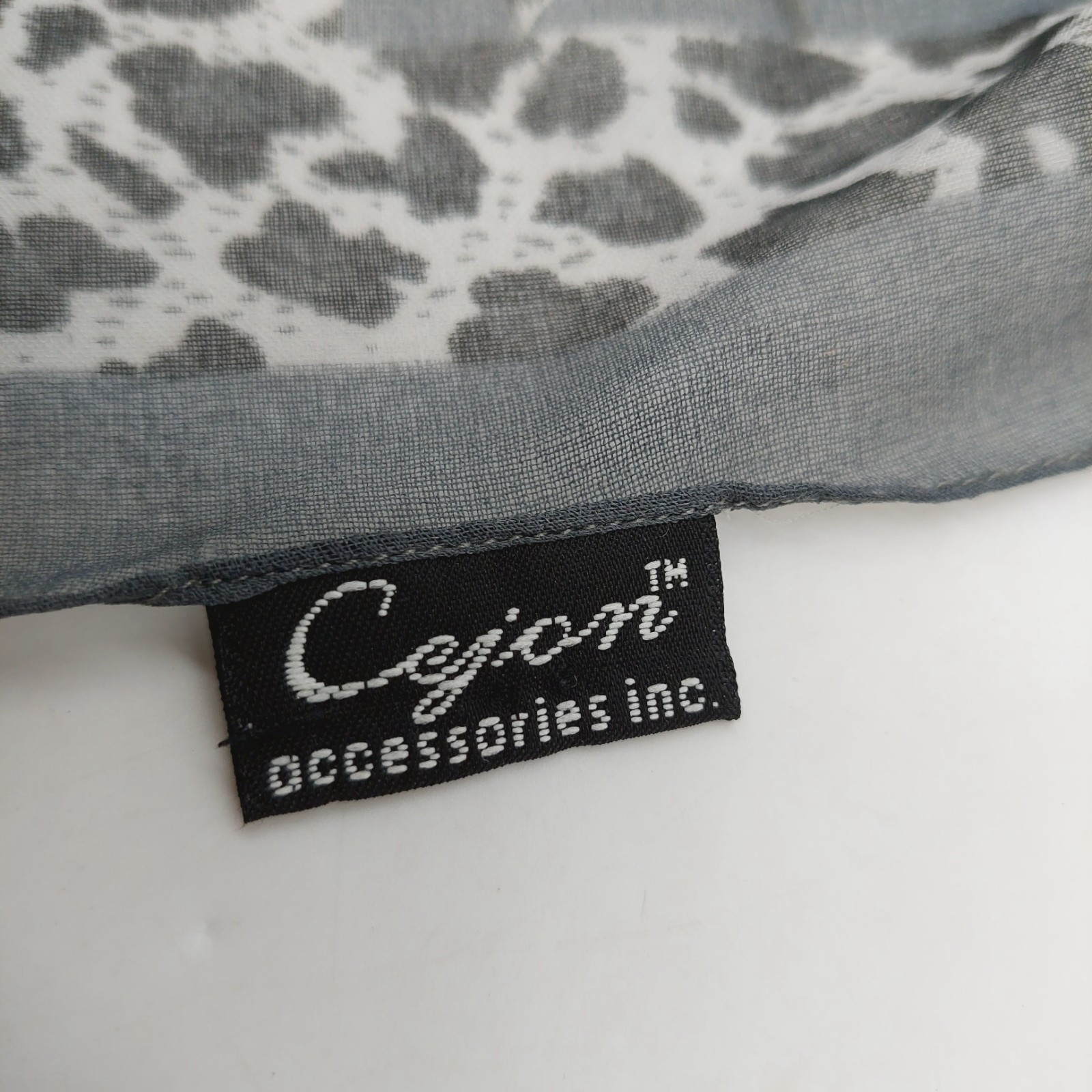 Cejon Gray Pattern Square Scarf 20" - image 3