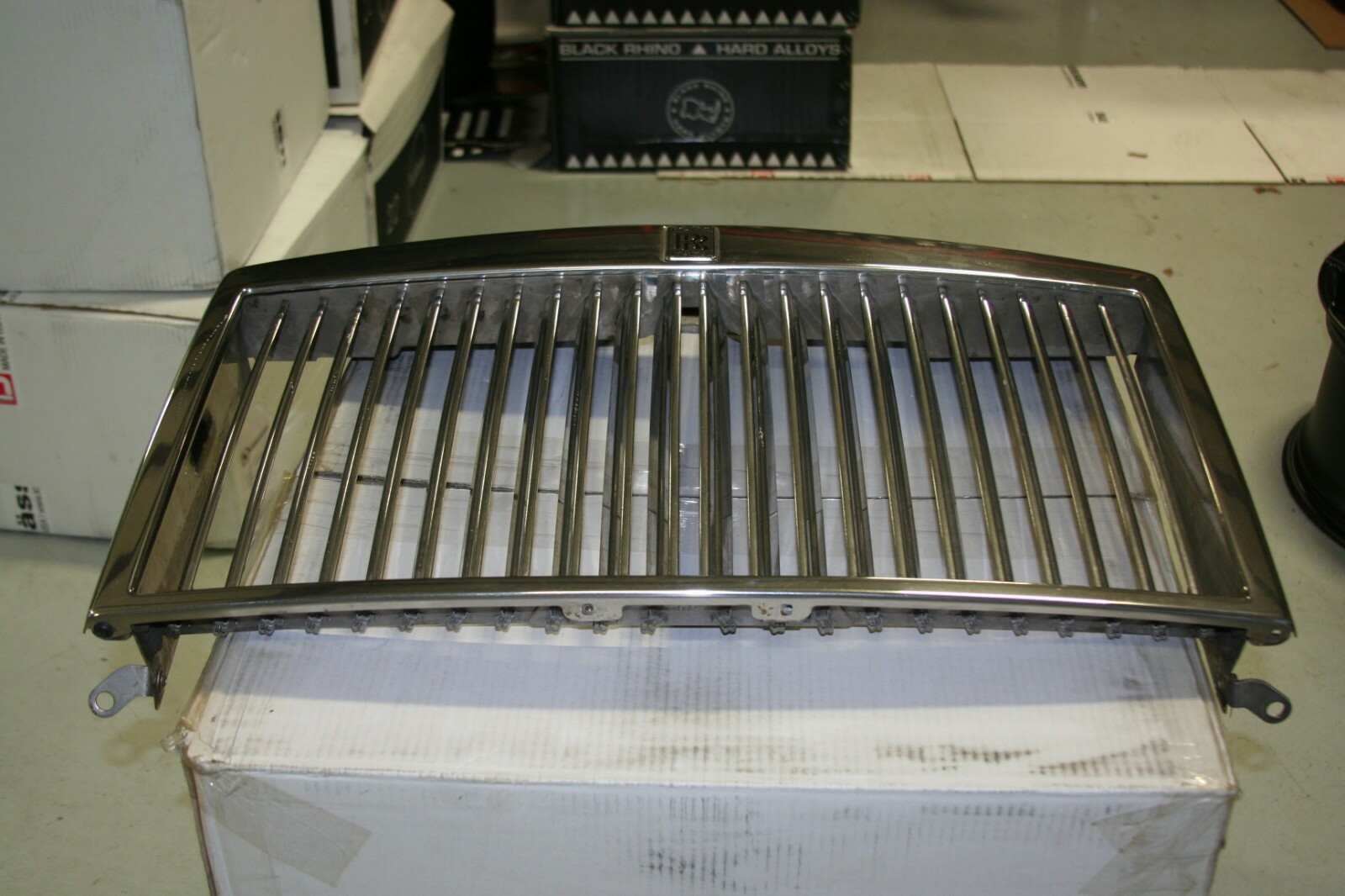 ROLLS ROYCE OEM FRONT GRILLE