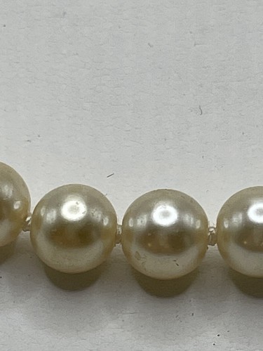 Vintage Classic Ivory Pearl Necklace Single Strand Luster Elegant 18” - Picture 7 of 10