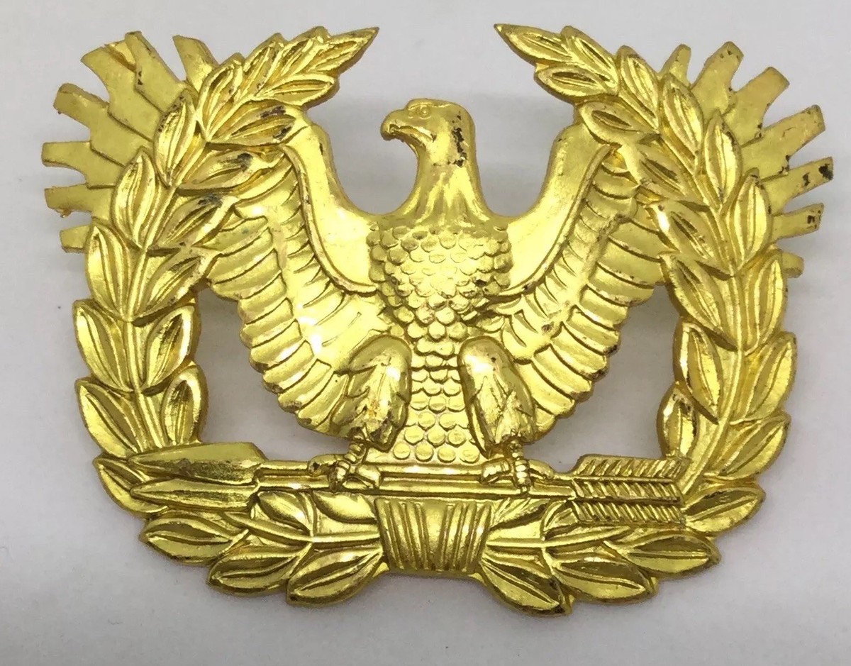 MILITARY EAGLE, WHEAT ARROW HAT SHIELD EMBLEM, SCREW BACK (I382