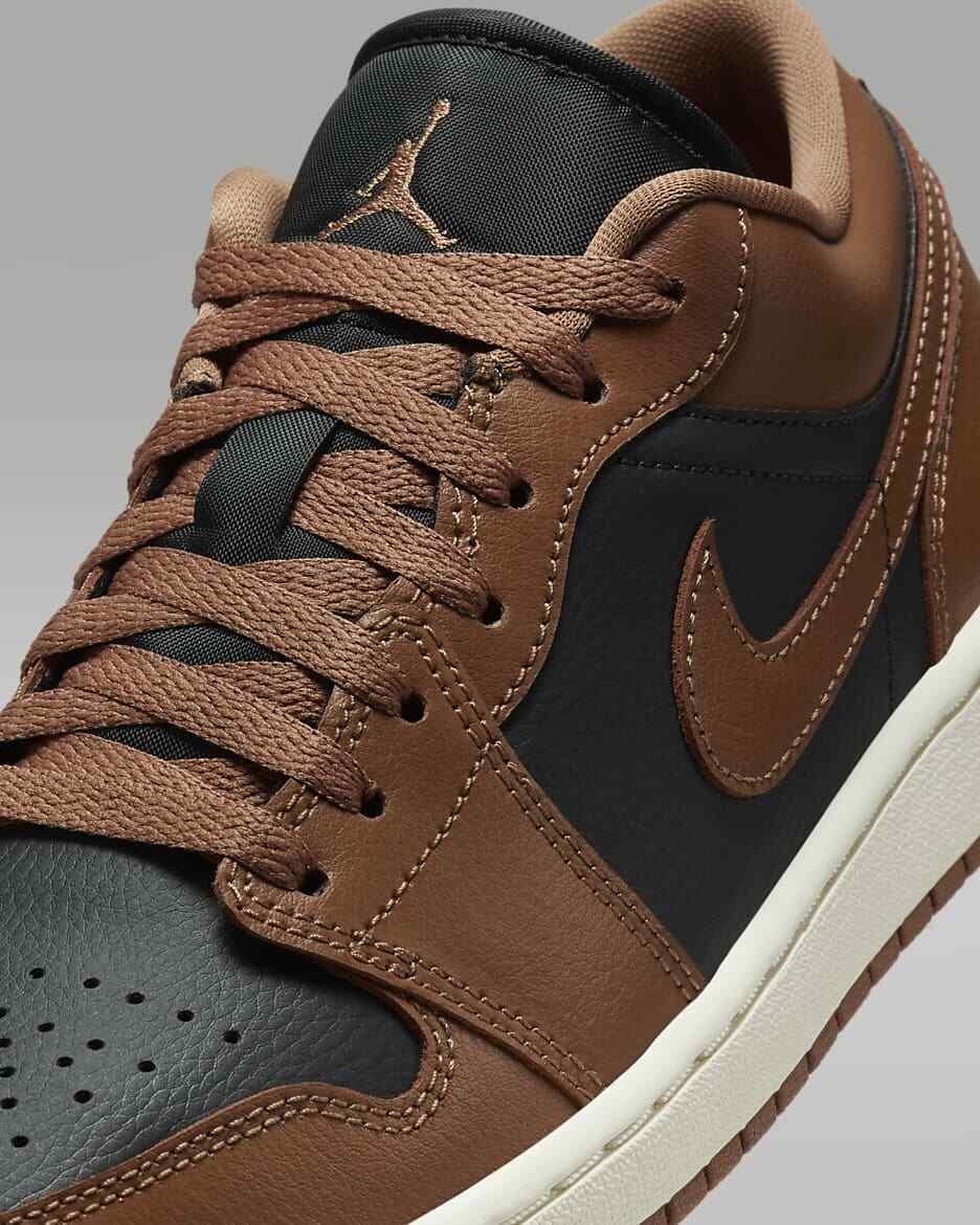 エア ジョーダン 1 ロー 'アーケオブラウン' DC0774-021 Amazon.com | Air Jordan 1 Low Women's Shoes (DC0774-021, Off