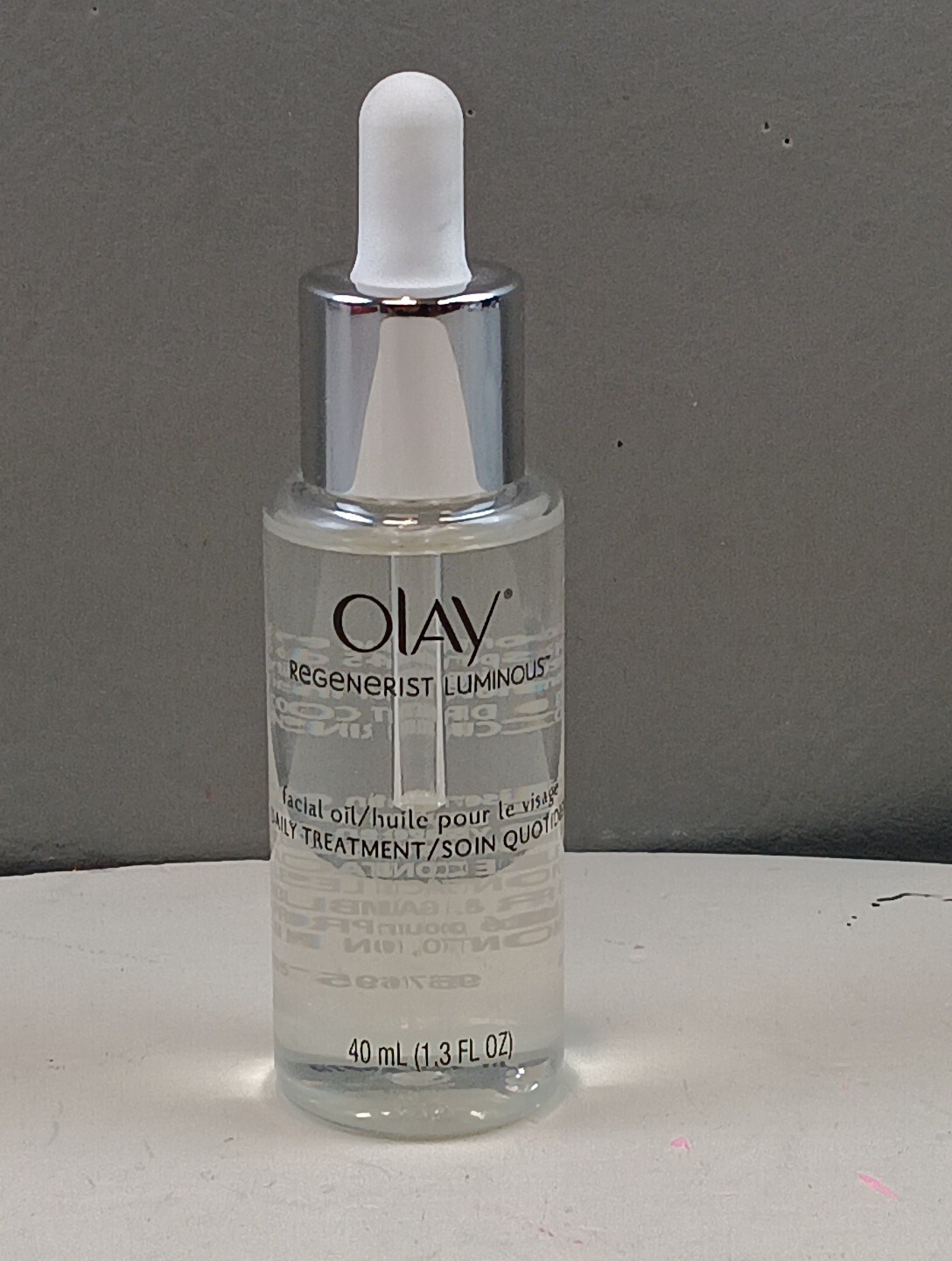 New OLAY Regenerist Luminous Facial Oil Daily Treatment 1.3 oz Discontinued