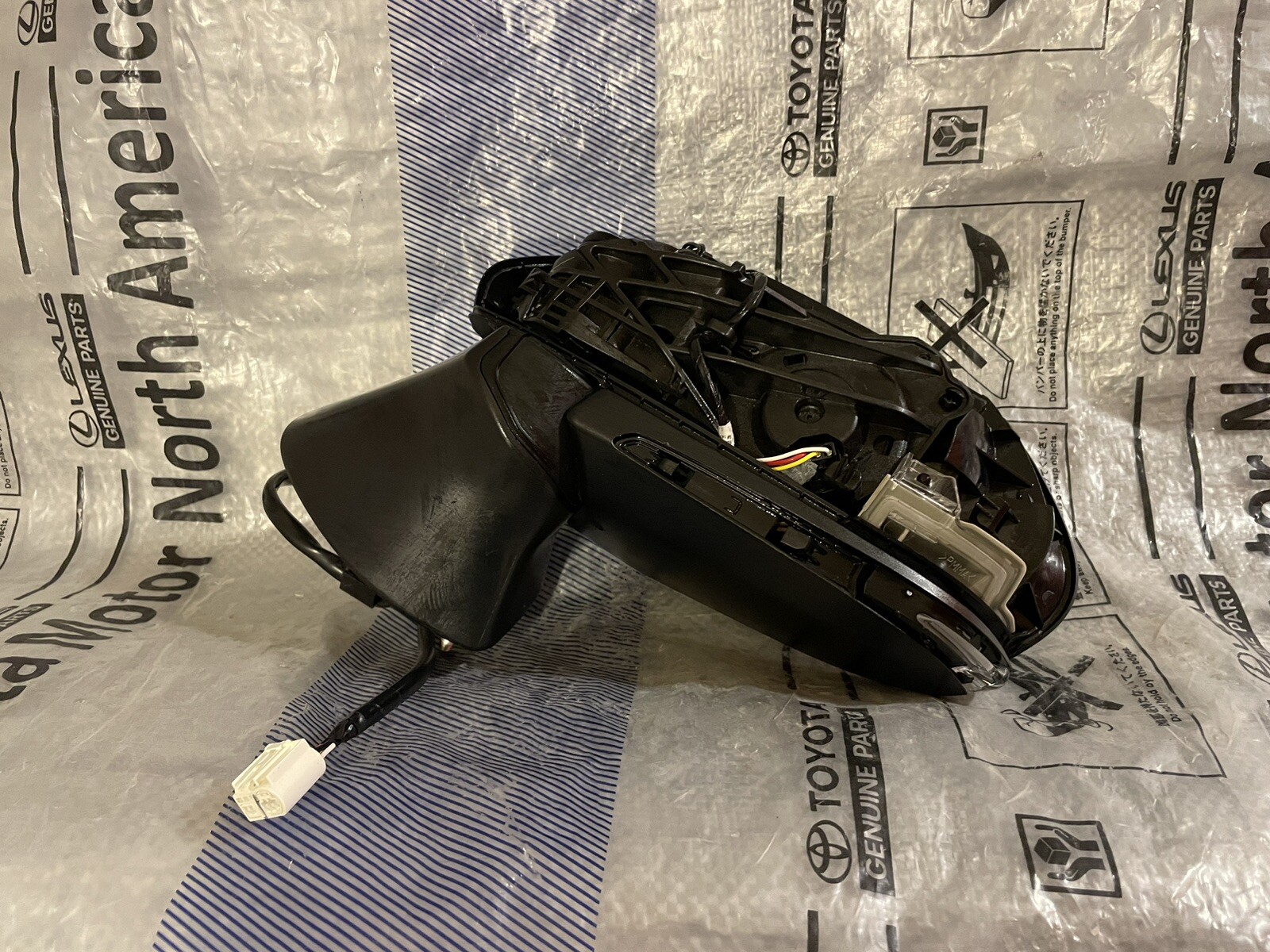 2018-2023 Toyota Camry Left Side Power Door Mirror with Signal Light OEM Replacement Part