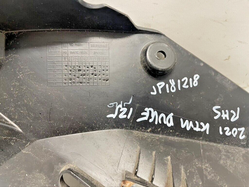 Ktm Duke 125 / 390 Fairing Panel R/Hand JP181218 (2017-2023) - Picture 4 of 4