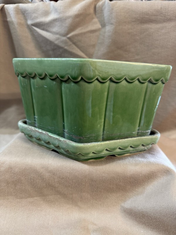 Vintage Shawnee Diamond Shaped Planter
