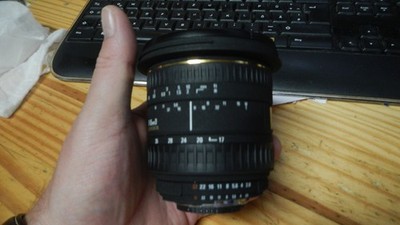 Sigma 17-35 mm /2,8-4 EX Aspherical D Objektiv für Nikon schöner Zustand