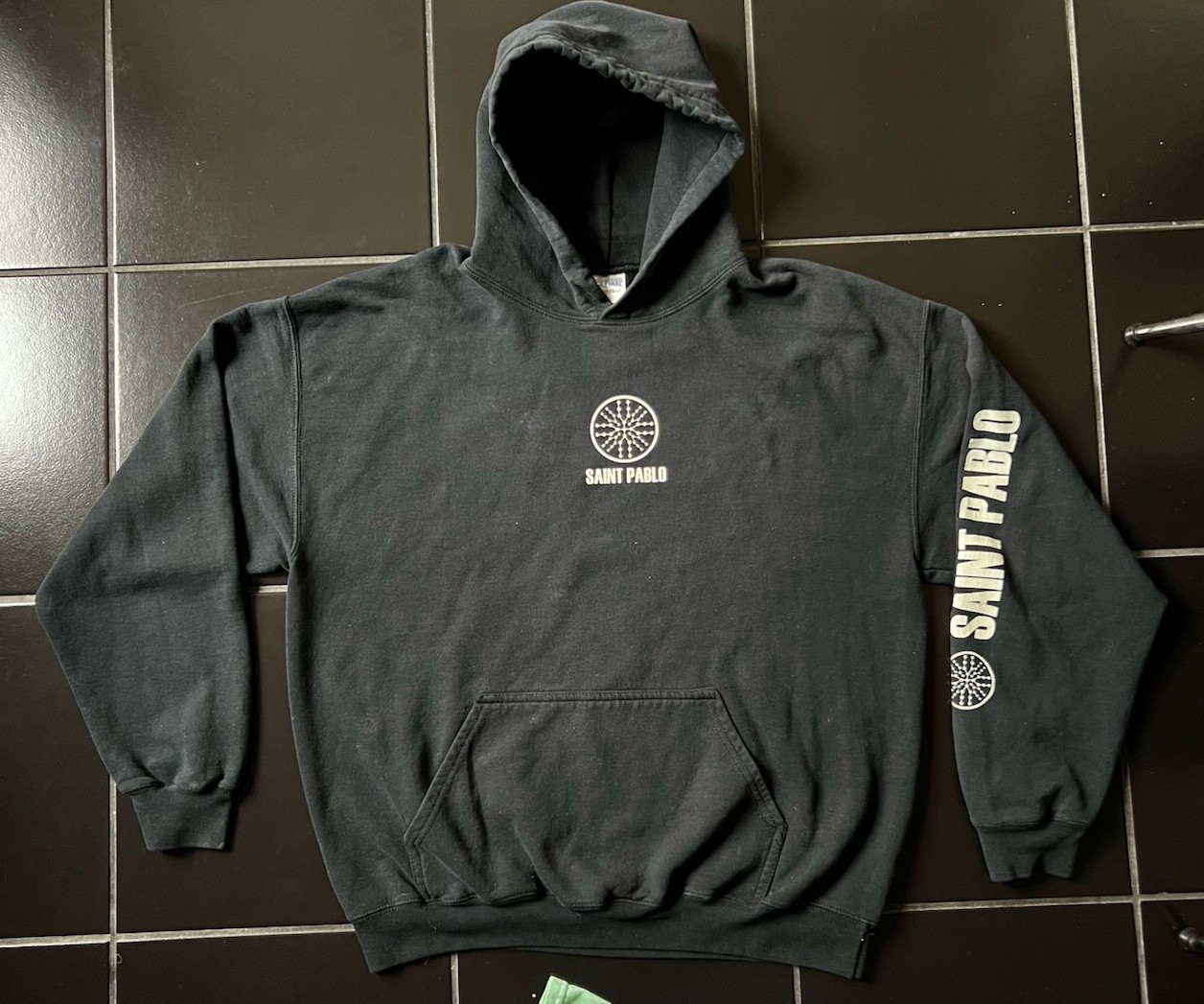 KANYE WEST 2016 Saint Pablo Tour Merch Black Hoodie L + Green T-Shirt M Yeezy thumbnail 24