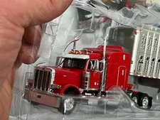 Red PETERBILT 379 w/ Wilson Livestock Cattle Tandem NIB 1:64 DCP #30585 NIB 1:64