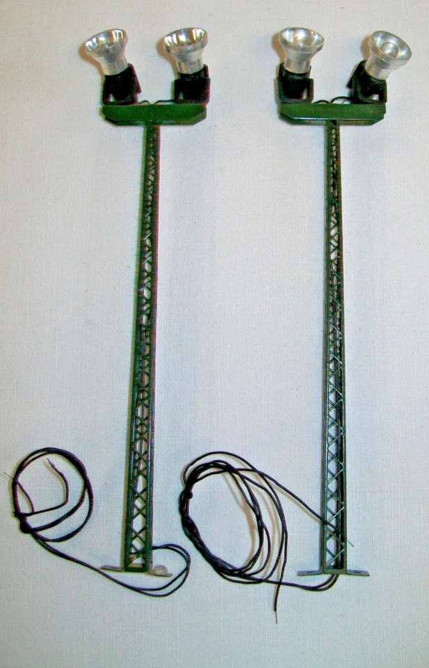 Viessmann Spur H0 - 2 x Doppel-Strahler auf Mast aus Hobbyaufgabe - Zustand gut