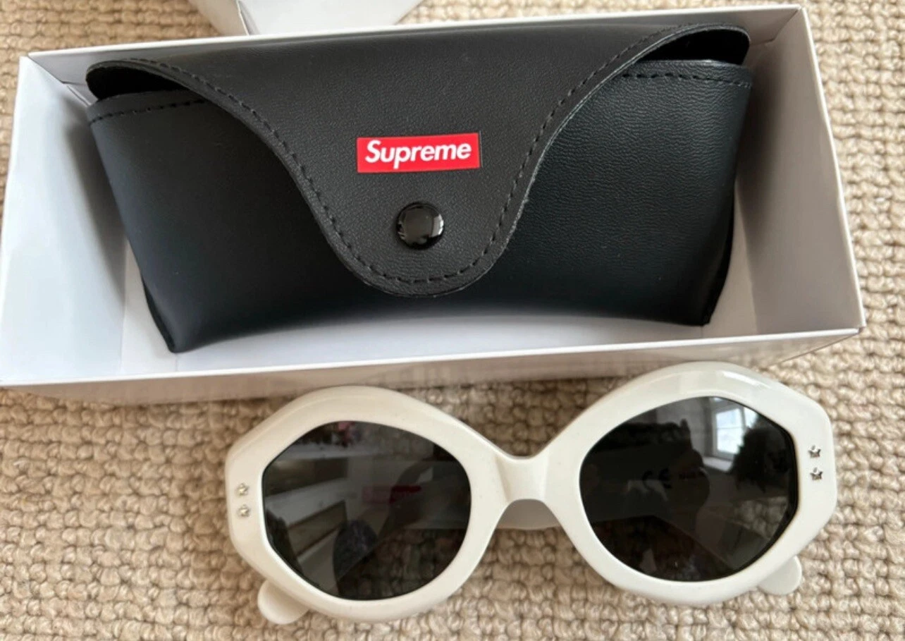 Lunettes de soleil Supreme Nomi