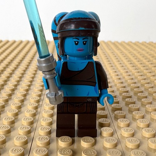 LEGO Star Wars, Clone Wars: Jedi Aayla Secura LIGHTSABER sw0833, 75182 TANK 2017 - Picture 7 of 7