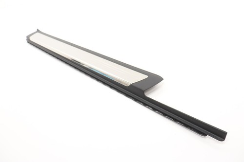 Mercedes Slc300 R172 2017-2020 puerta delantera derecha placa de desgaste OEM A1726800635 - Imagen 4 de 11