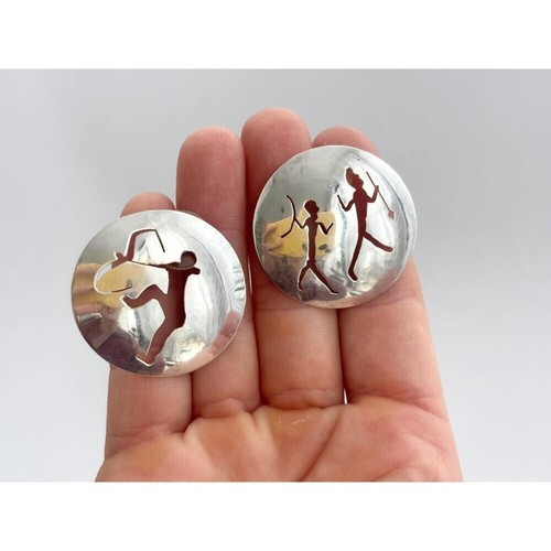 Warriors Advancing Figure Bow & Arrow Vintage Southwest Mexican Stud Earrings - Picture 5 of 10
