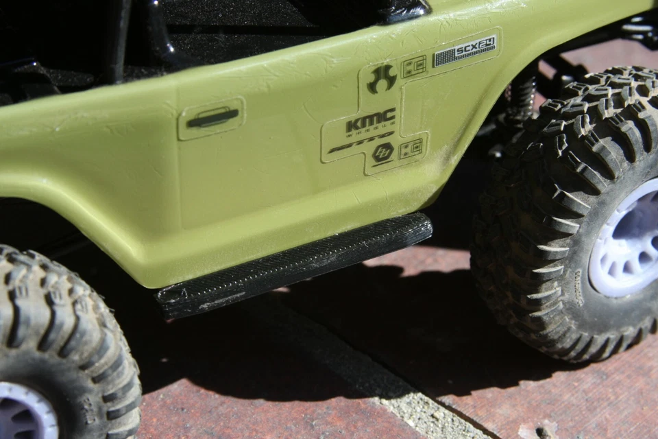 Axial SCX24 1/24 scale Deadbolt Solid Tube Rock Sliders Side Steps - Black - Image 2 of 4