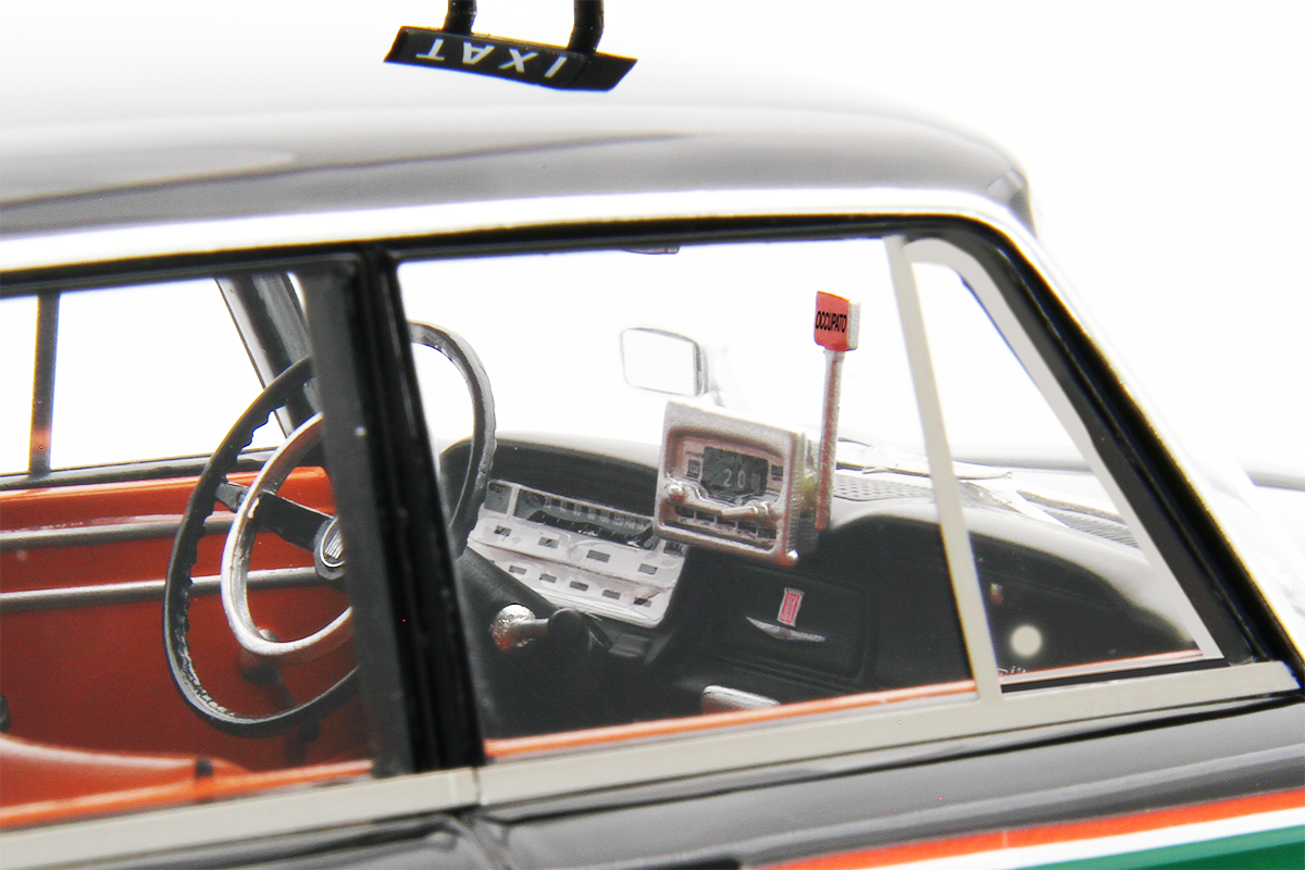 Laudoracing Fiat 1300 Taxi Milano 1961 – Échelle 1/18 – LM180-T1 Neuve