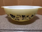 VINTAGE PYREX Gooseberry Yellow and Black Cinderella Mixing Bowl 444