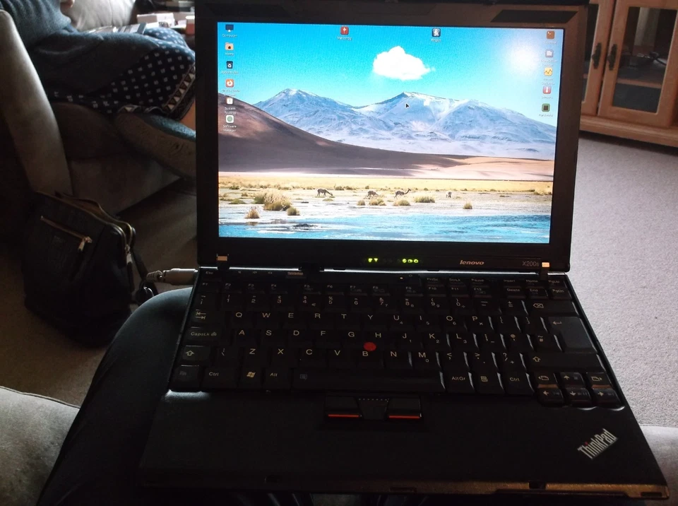Thinkpad X200S Laptop 1.60 GHz Dual Core 6GB RAM 128 GB SSD - Linux Mint 22.2!! - Image 3 of 4