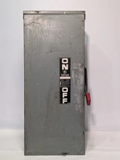 General Electric TH3364R Fusible Heavy Duty Switch 200A 600VAC, parts missing