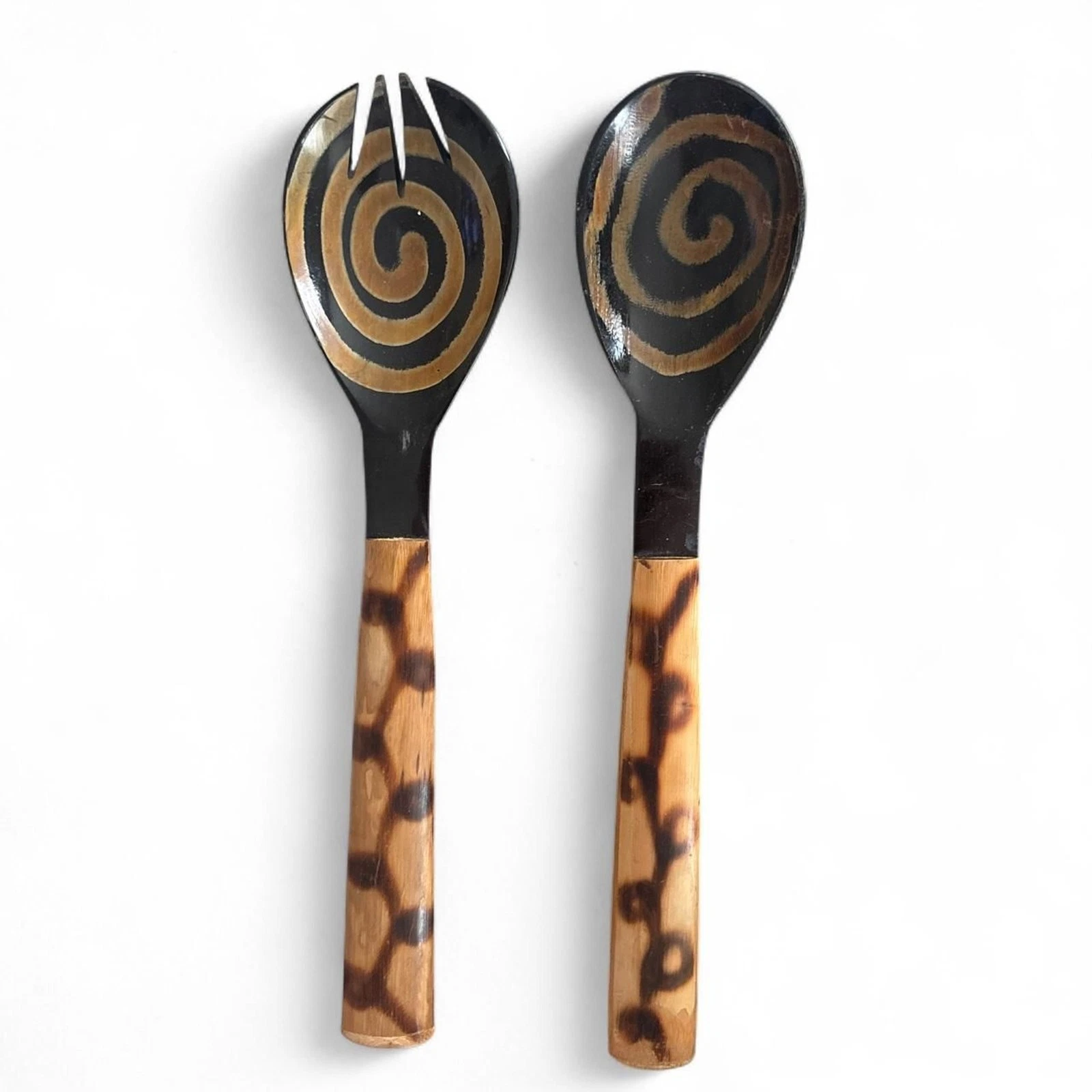 Two's Company multi Dinnerware wooden swirl salad serving spoon utensils