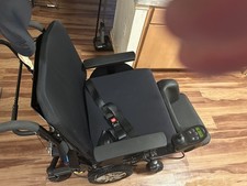 2023 quantum J4 Power mobility Wheel Chair