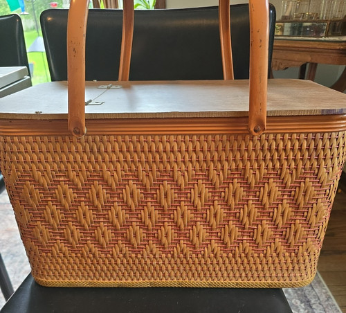VINTAGE REDMAN Picnic Basket WOVEN WICKER WOOD HINGED LARGE 20"x12"x11" MCM