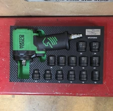 Matco 1/2" Dr Stubby Pneumatic Impact Wrench & Socket Set Green Foam MT2765KG