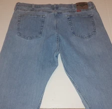 Wrangler Men's 38 X 32 Regular Fit Straight Leg Flex Jeans