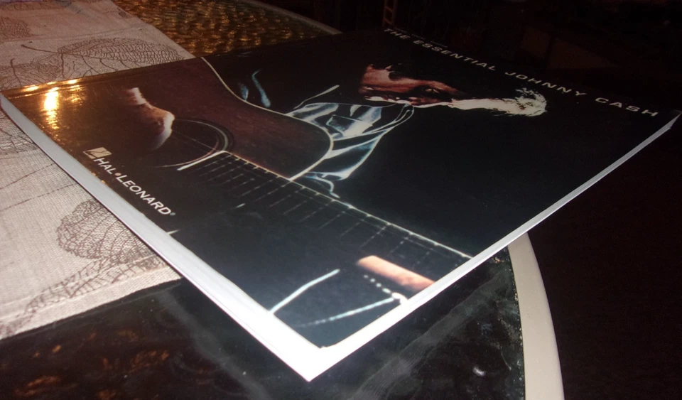 The Essential Johnny Cash Songbook Piano Vocal Guitar Music Book - Image 3 of 3