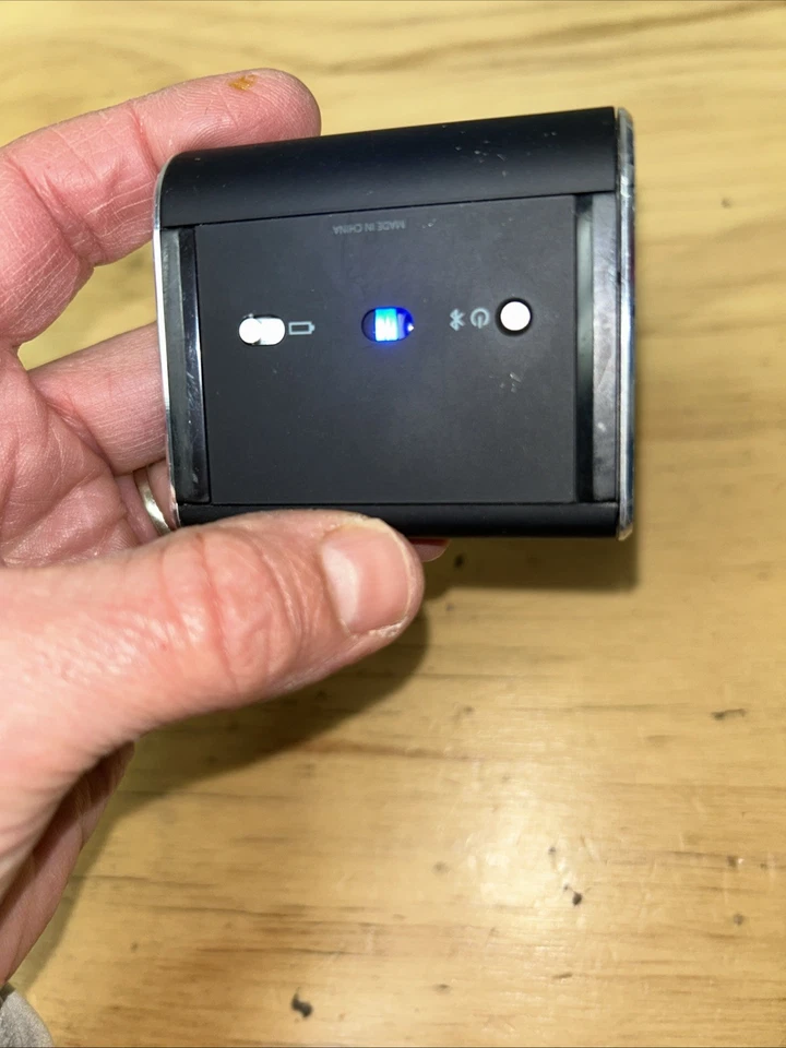 Microsoft Wedge Touch Mouse Bluetooth Compact Wireless 1498 Tested As Shown - Image 3 of 4