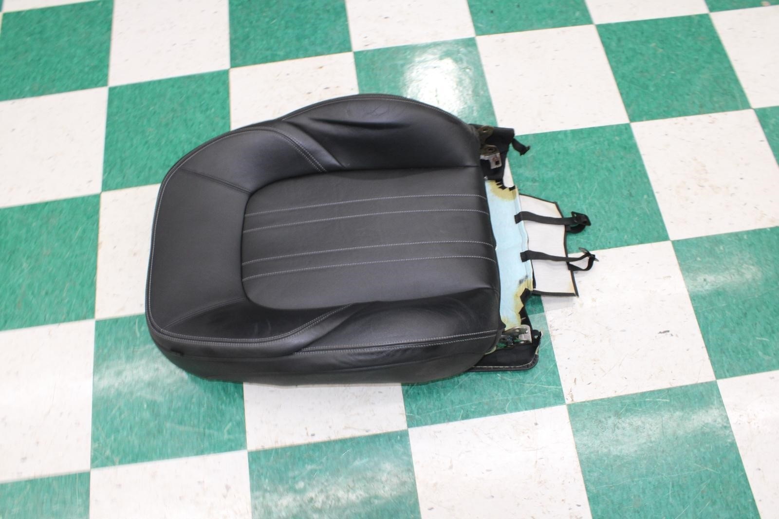 ⚠️NOTE⚠️ 14-17 Ghibli Black Leather Front Passenger RH RF Seat Upper Cushion OEM