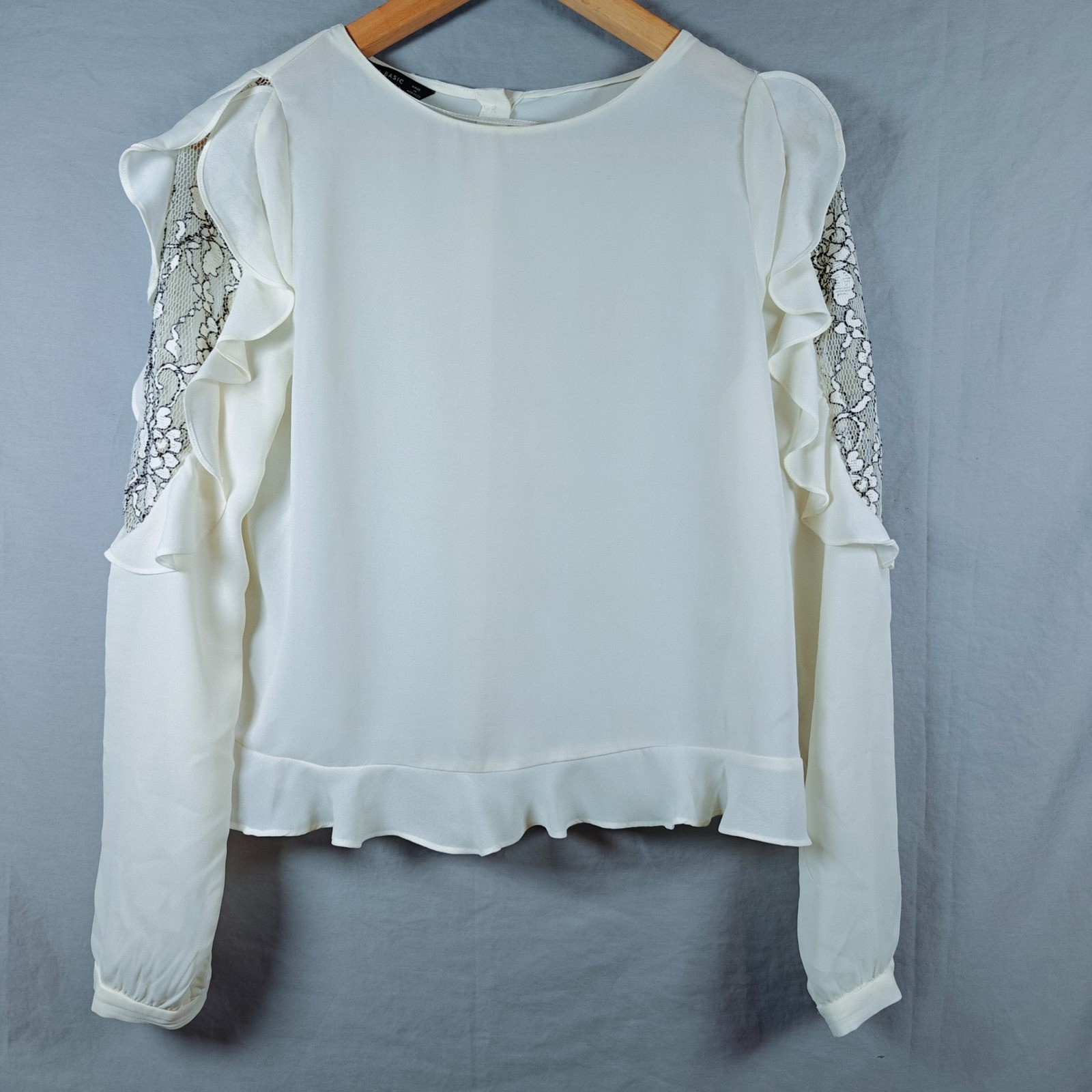 Zara Basic Collection White Lace Ruffle Sleeve Bl… - image 1