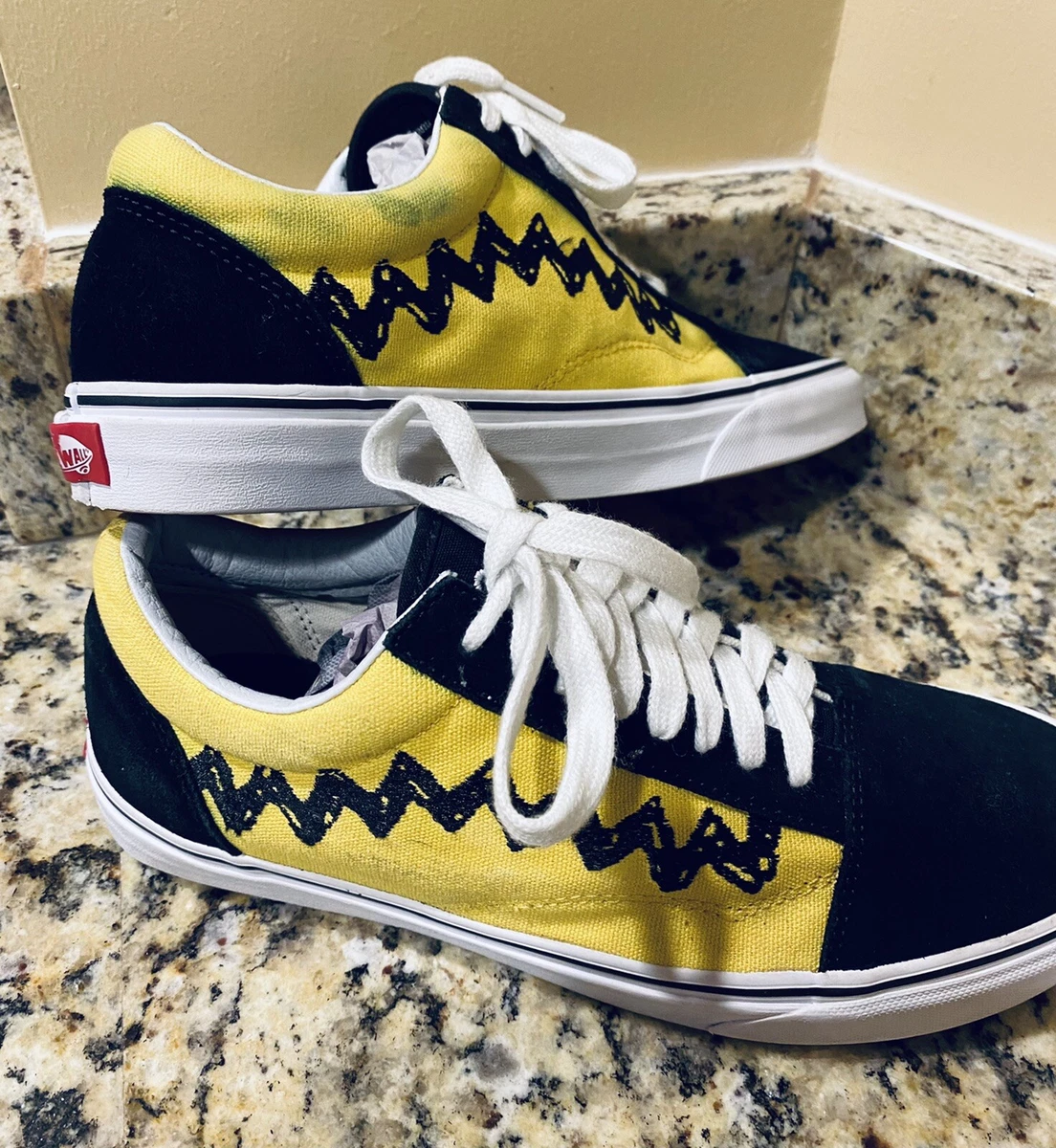 Bot forbundet kalligrafi Vans Peanuts Vans Old Skool Yellow Good Grief Charlie Brown Mens 9.5 Womens  11 | eBay