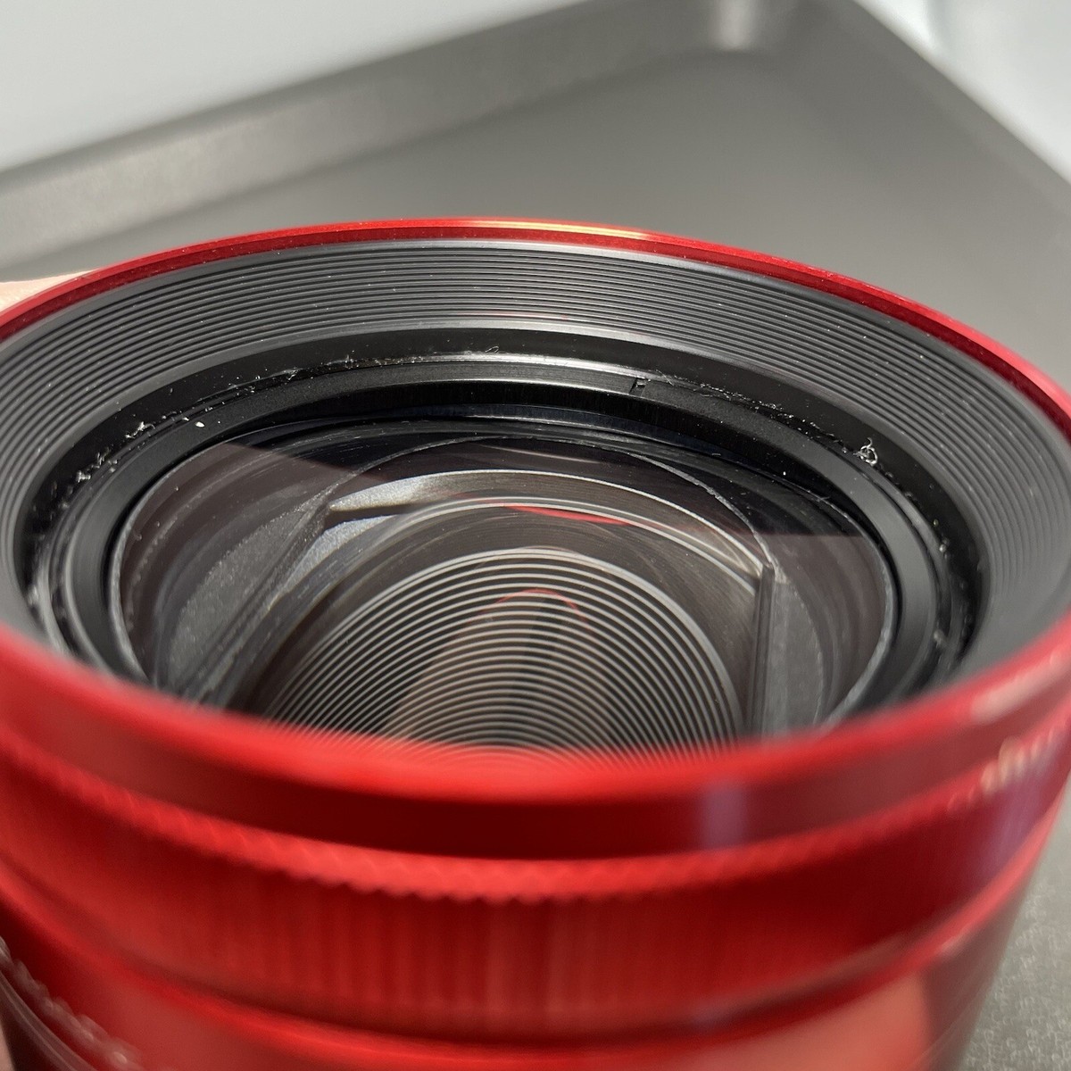 ISCO Anamorphic Lens Ultra-Star Plus 2.1 Red Projection