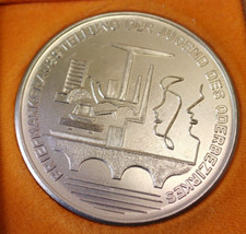 Philatelie Erinnerungsmedaille Briefmarkenausstellung Oderbezirk Buntmetall