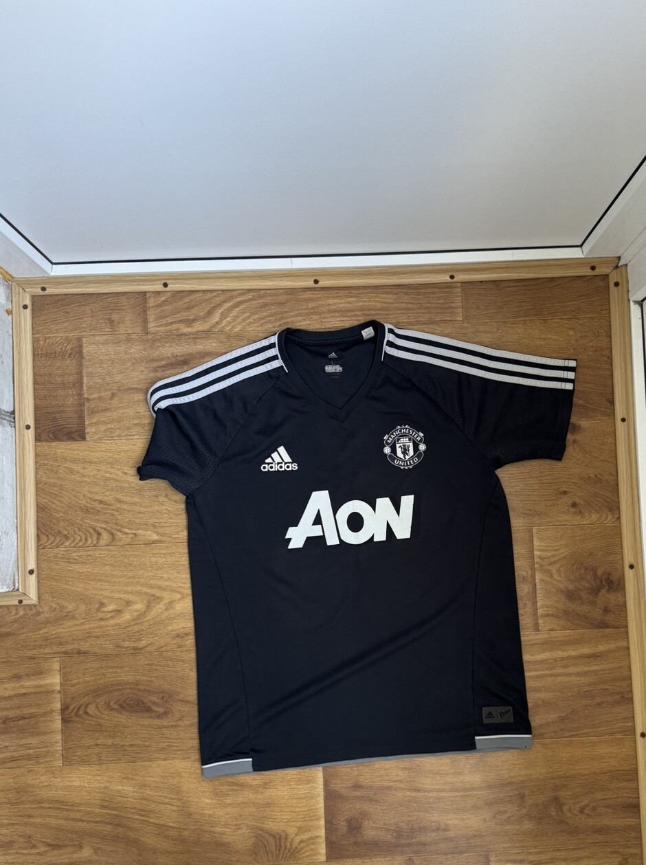 Manchester United Training football shirt 2016 - 2017 Jersey Adidas Size L