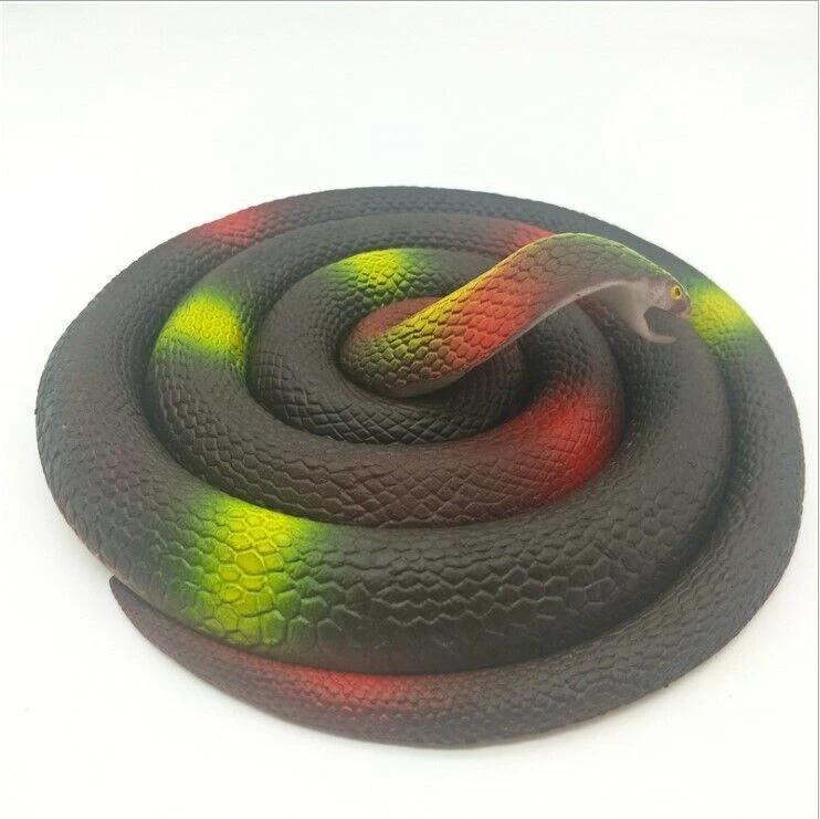 Nuevo 140 cm Grande Realista Goma Serpientes Truco Juguete Simulación Serpiente Goma Foto 2 de 4