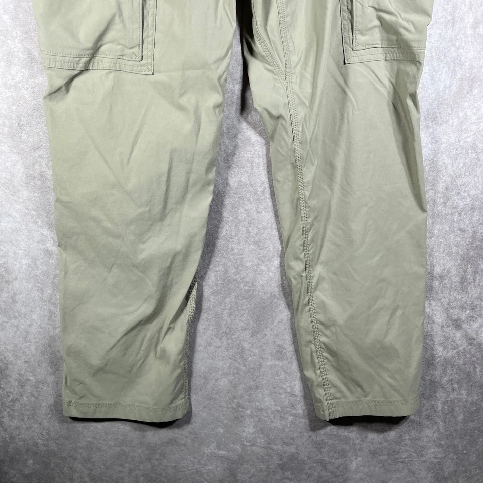 Duluth Trading Co. Pants Mens Size 40X32 Tan Cargo Pockets Workwear Standard Fit - Image 3 of 4