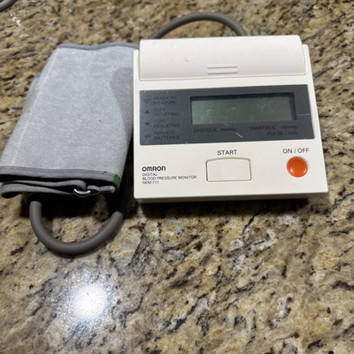 #ad Omron Automatic Blood Pressure Monitor Model HEM 711 TESTED WORKING $12.80